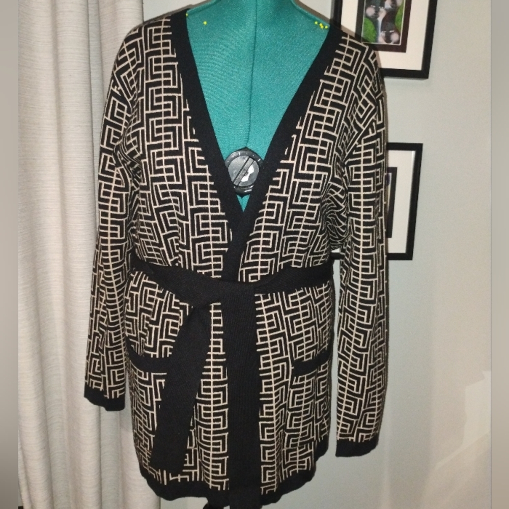 Sioni Geometric Knit Cardigan in Black & Tan, Sz L